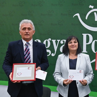 Különleges bélyeget bocsátott ki a Magyar Posta - fotó