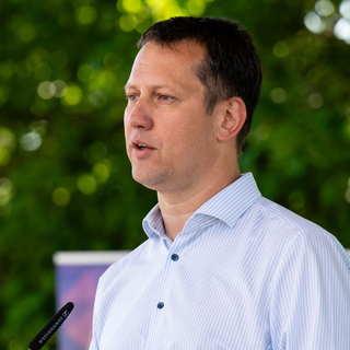 Fülöp Attila szerint egymillióval csökkent a súlyos anyagi és szociális helyzetben élők száma