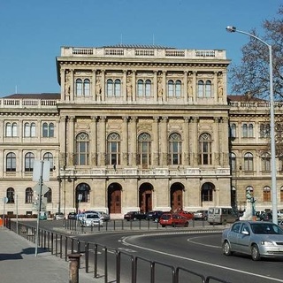 Európa jövőjét a pénzügyileg biztos, nyitott és szabad tudomány és oktatás alapozza meg