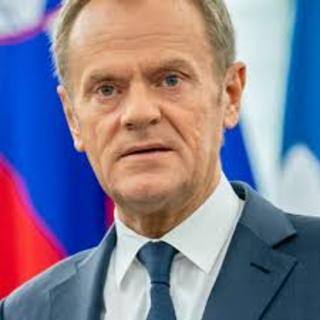 Fico elleni merénylet – Donald Tusk közzétette egy őt érintő, fenyegető poszt szövegét