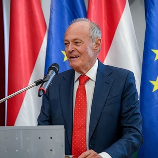 Medgyessy Péter: jó döntés volt az unióhoz csatlakozni, a magyarok bent is akarnak maradni