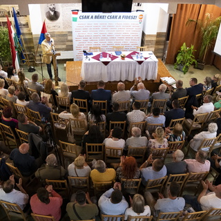 Lázár: aki ma a Fideszt belülről gyengíti, az az ország ellenségeit erősíti