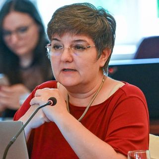 V. Naszályi Márta: a tét, hogy visszajön-e a fideszes mutyivilág