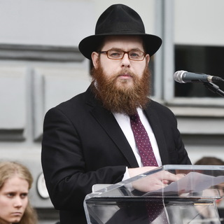 Törölte a Facebook a Neokohn zsidó hírportál és Köves Slomó oldalait