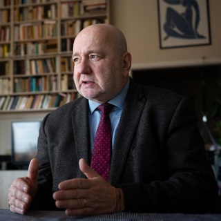 Eörsi Mátyás: Orbán számára a szuverenitás azt jelenti, hogy ő szabadon lophat