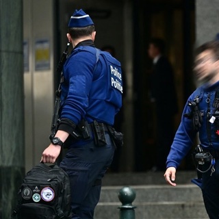 A belga rendőrség házkutatást tartott egy EP-alkalmazott irodájában és otthonában orosz propaganda terjesztésének gyanúja miatt