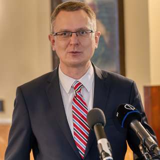 Rétvári Bence szerint a valaha volt legnagyobb léptékű pedagógus-béremelés valósul meg