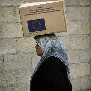 Az EU 25 millió eurót folyósított a palesztin hatóságnak és 16 millió eurót az UNRWA-nak
