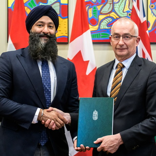 A magyar állampolgárok a jövőben magyarországi jogosítványukat is használhatják Kanadában