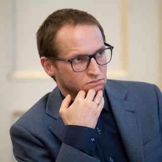 Kisújszálláson Demeter Szilárd alapítványa segíti a fideszes polgármester-jelöltet