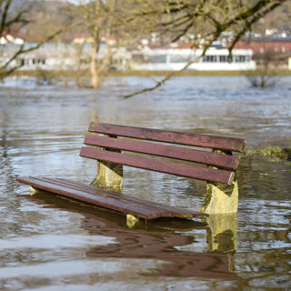 Itt az ár, ezekből a városokból érkezett erősítés a szigetközi Dunához