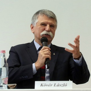 Kövér László úgy tudja, Brüsszelből hívják be a mi fiainkat katonának