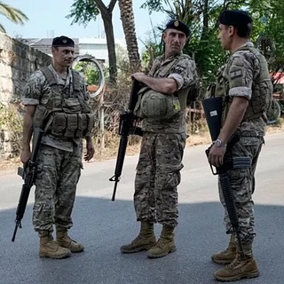 Megtámadta az ISIS a libanoni amerikai nagykövetséget, halottakról is beszámoltak