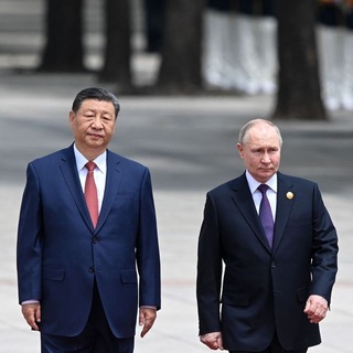 Putyin csak a szegény rokon lehet Kína mellett 