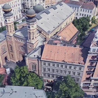 Orbán török barátja veszi meg a Dohány utcai zsinagóga melletti épületet