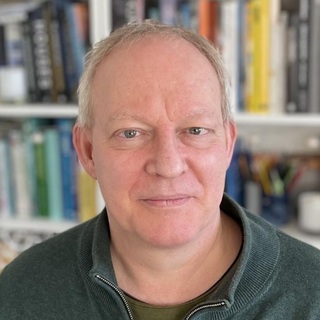 Nyitottá vált a verseny – Vitézynek kockázatos lehet Szentkirályi visszaléptetése 