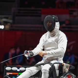 Hat kerekesszékes vívóval bővült a paralimpia magyar csapata