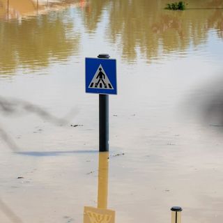 Árvíz – Utcákat öntött el, udvarokba tört be a víz Vasban