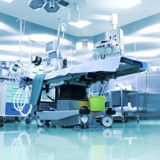 Újabb salátatörvénnyel nyúl bele az egészségügyi ellátásba a kormány