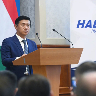 Debrecenben működő kínai céget bírságoltak meg, mert a szennyezett vizét a csatornába folyatta