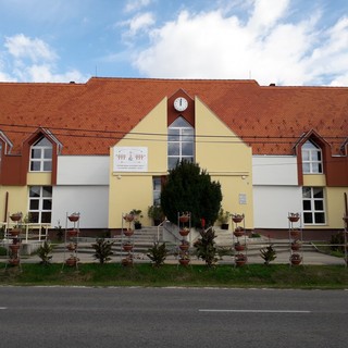 Maró folyadékot ihattak, kórházba került két általános iskolás