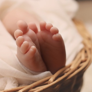 Kiskapu a gyermektelen csok-os és babavárós pároknak