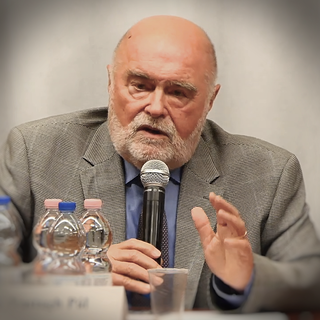 Megint faragtak egy kicsit a „gránitszilárdságú” alaptörvényen