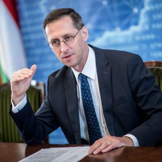 Varga Mihály szerint Magyarország élen jár a gazdaságfehérítésben