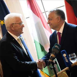 Orbán Viktor a baden-württembergi kormányfővel tárgyalt