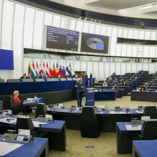 Magyarország nem tarthatja meg a bővítési biztos posztját