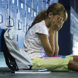 Tájékoztató kampányt indított a Fővárosi Önkormányzat a gyermekbántalmazások ellen