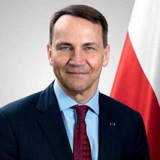 A lengyel, a román és a török külügyminiszter szükségesnek tartja a NATO keleti szárnya erősítését