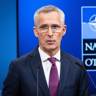 Jens Stoltenberg: öt elemből álló támogatási csomag képezi az Ukrajna NATO tagsága felé vezető hidat