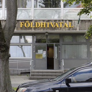 Drasztikusan drágul a földhivatali ügyintézés július végétől