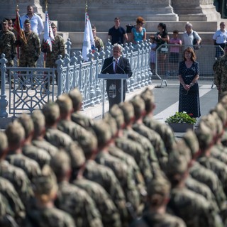 Államtitkár: erős honvédség kell, hogy a harctéren senki se merje összemérni az erejét velünk