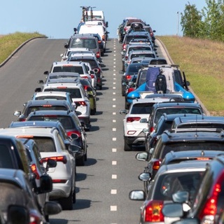 Baleset miatt torlódik a forgalom az M1-es autópályán Lébény térségében