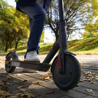 Keddtől csak felelősségbiztosítással lehet e-rollerezni