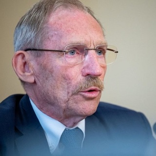 Pintér Sándor hét új kórházigazgatót nevezett ki