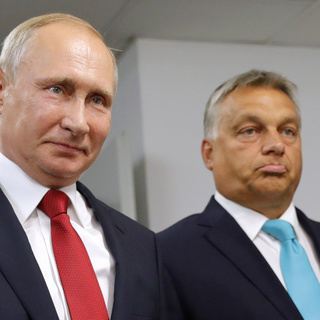 Orbán egyszerű gyalog Putyin sakktábláján