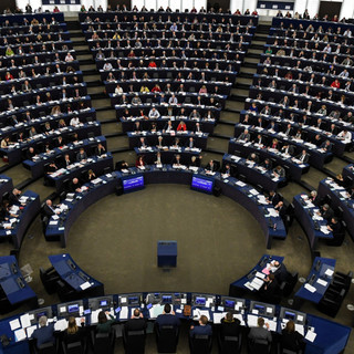 63 európai parlamenti képviselő kéri Magyarország szavazati jogának felfüggesztését