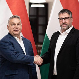 24.hu: Simonka még Orbán Viktort is megkörnyékezhette