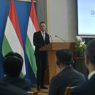 Szijjártó szerint az autóipari forradalomban a világ éllovasai közé tartozunk