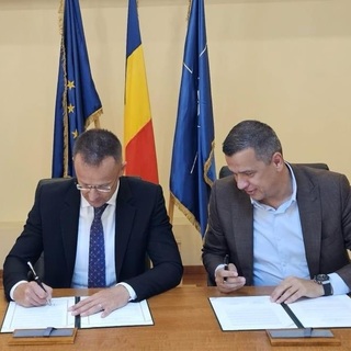 Szijjártó Péter: Magyarország és Románia közlekedési megállapodást írt alá