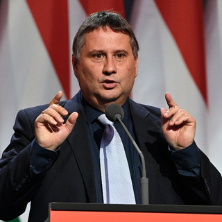 A kormánypárti polgármester szerint Orbánnak rendet kéne tenni a Fideszben