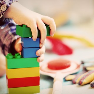 A polgármester visszahelyezte a bántalmazással vádolt óvodavezetőt