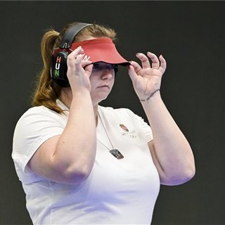 Major Veronika első helyen döntős, Fábián Sára Ráhel 14. sportpisztolyban