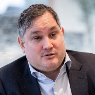 Elbocsátások jöhetnek, mert az Orbán-kormány kötelező spórolást írt elő az állami cégeknél