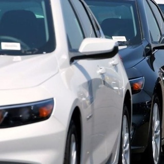 Nem kell az új autó, sokak munkája feleslegessé válhat