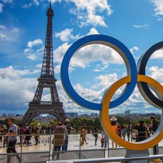 Fikázó szemetek Párizsra vessétek!