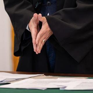 Méltatlanul alacsony fizetésükre panaszkodnak a magyar bírák